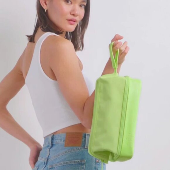 NWT BEÍS The Dopp Kit Citron (Neon Green) Toiletry Travel Bag - Picture 3 of 4